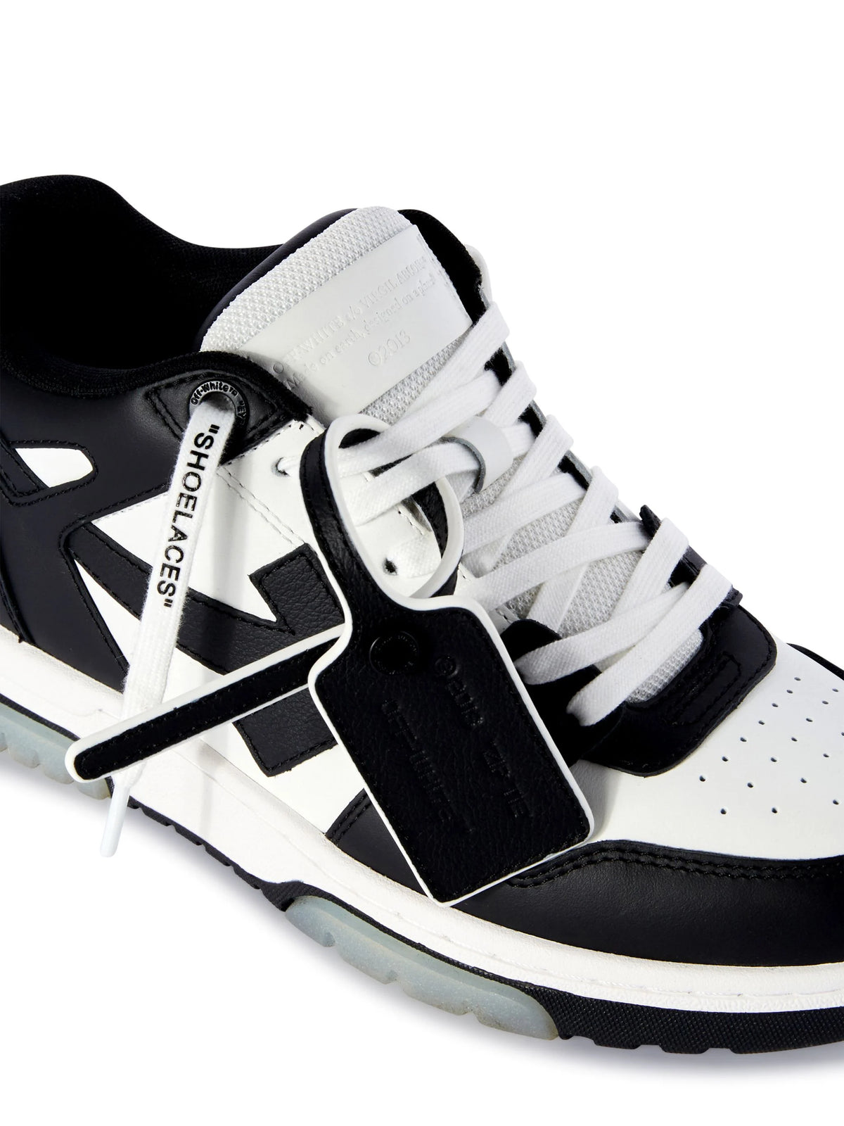 Off-White Sneaker Black White