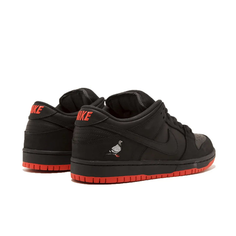 Nike SB Dunk Low TRD QS "Black Pigeon" sneakers