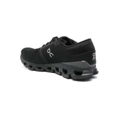 On 'Cloud X 4' Sneakers